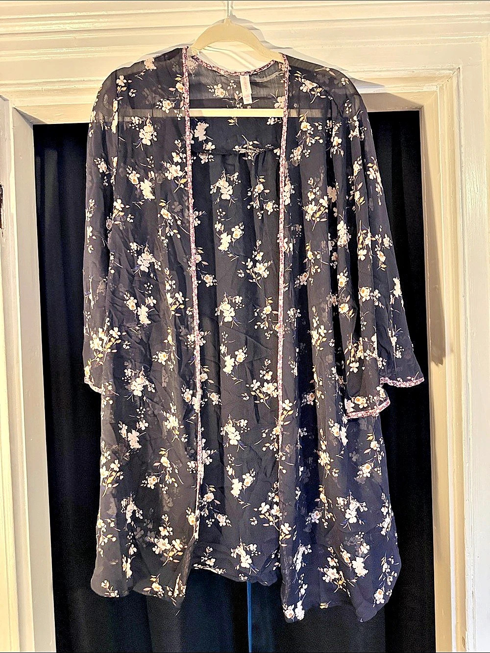 Xhilaration Floral Black Duster Kimono